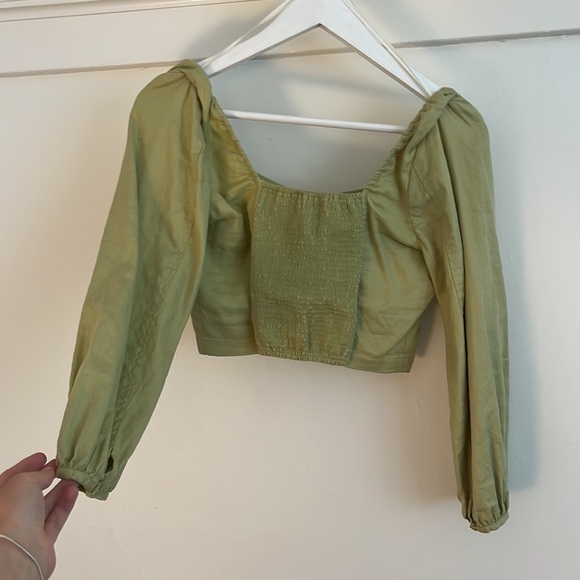 Babaton Linen Tank - Aritzia Green Long Sleeve - Picture 3 of 3